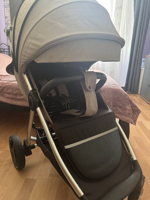 Прогулянкова коляска Carello Pulse, Карелло Пульс