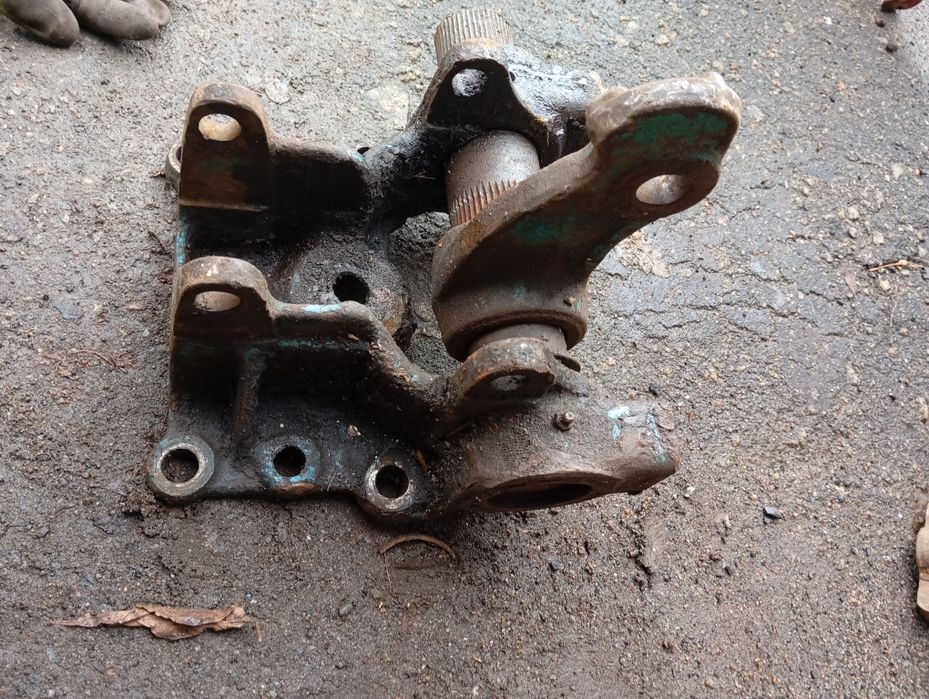 Продам краб навіски МТЗ,поперечка,серьга,вихлопна,колектор т 40