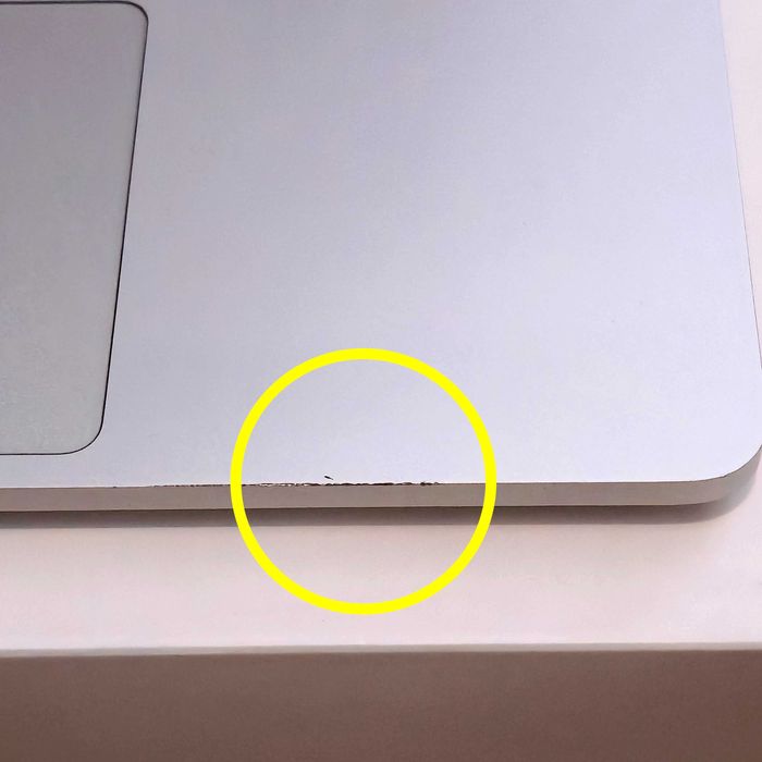 MacBook Pro 13" 2020 (A2289) 8/256GB Intel | Touch Bar | Pokrowiec