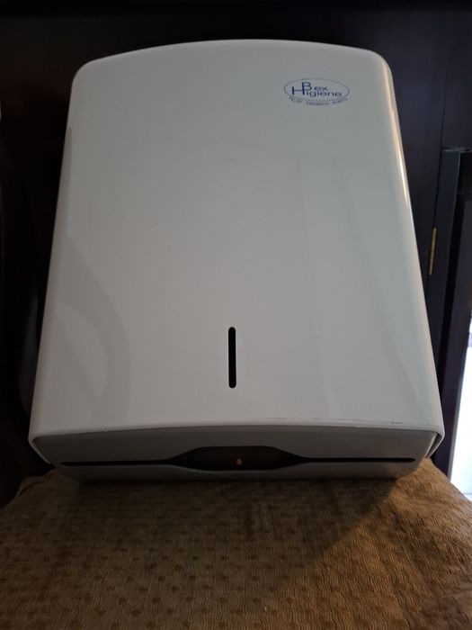 Dispensador de papel mãos