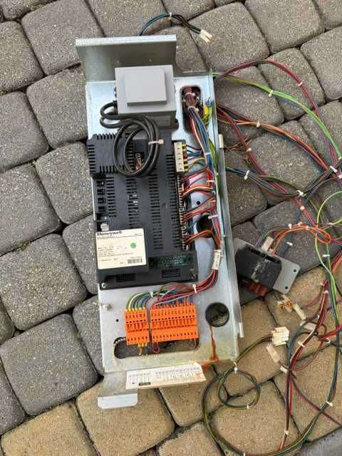 Sterownik MCBA1456DB Honeywell używany
