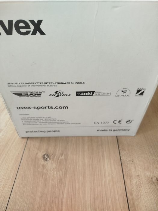 Kask narciarski UVEX rozm. 52-55