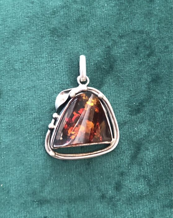 Zawieszka wisior bursztyn srebro vintage