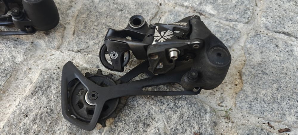 2 Desviadores traseiros 12v 520% SRAM NX