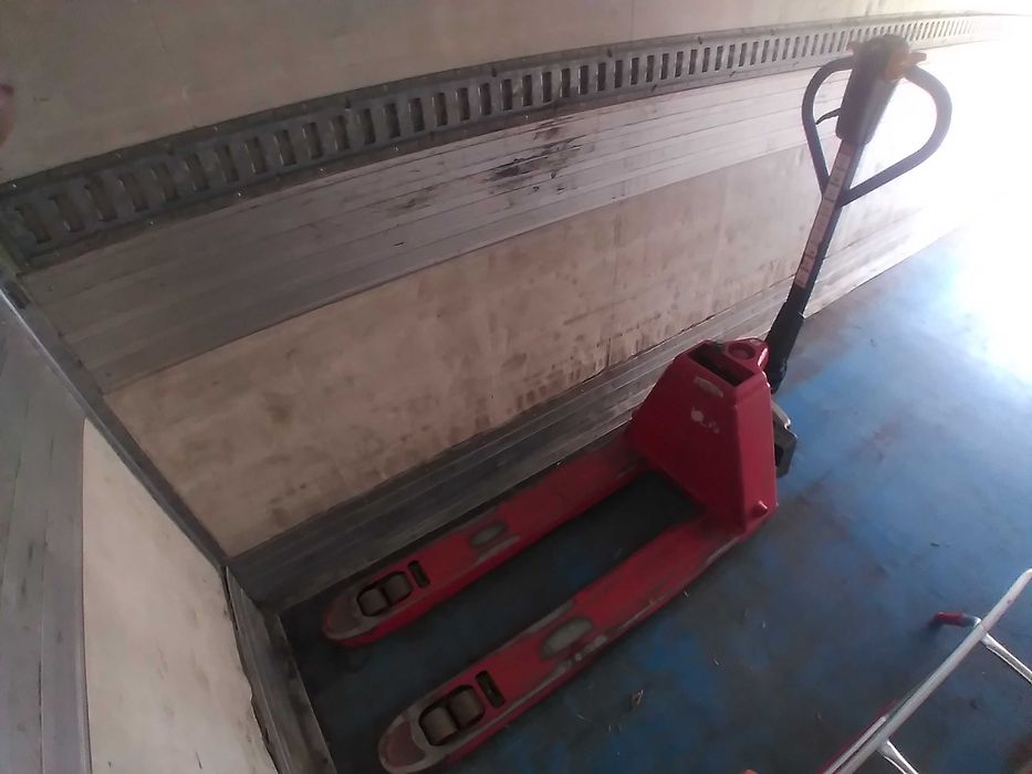 Elektryczny wózek paletowy PPT20