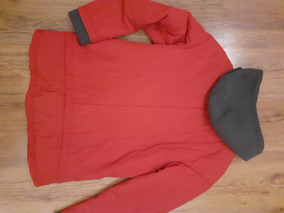 Курточка жіноча демісезонна