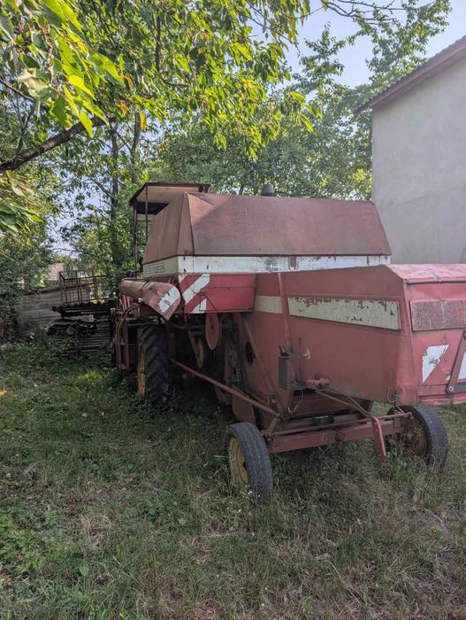 Комбайн Massey Ferguson 186