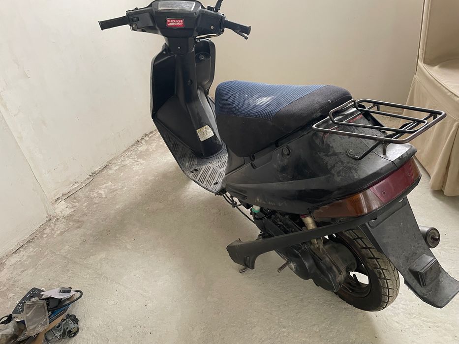 Мопед Suzuki Adress
