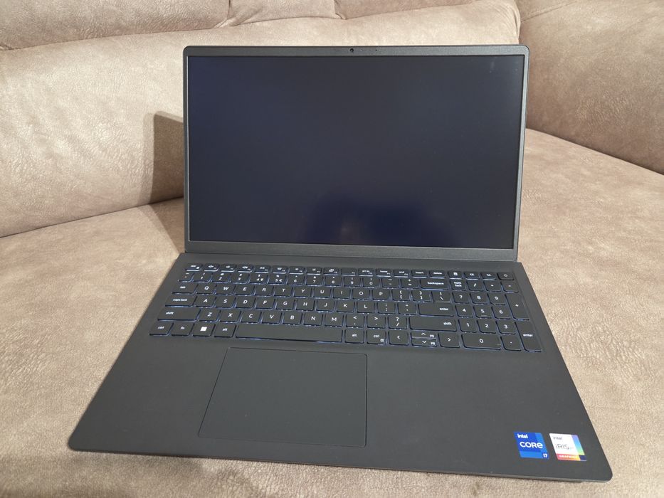 Laptop DELL Vostro V3520, Intel Core i7, 16GB DDR4, SSD  512 GB, Win11