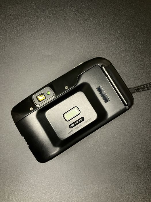 Плівкова камера  Minolta Sightseer Zoom