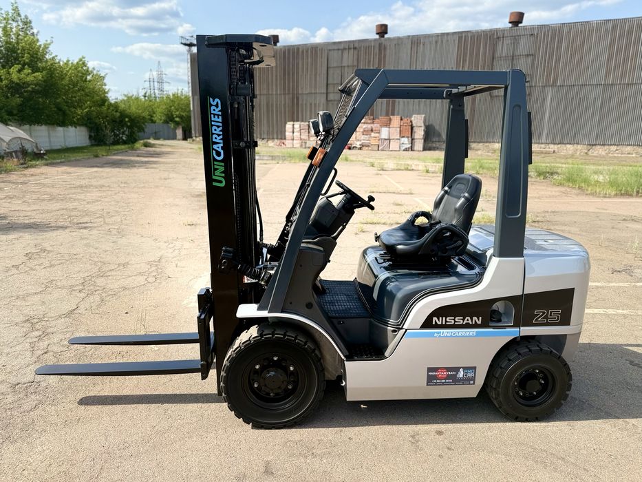 Навантажувач вилковий Nissan FG 25 вилочный погрузчик,кара