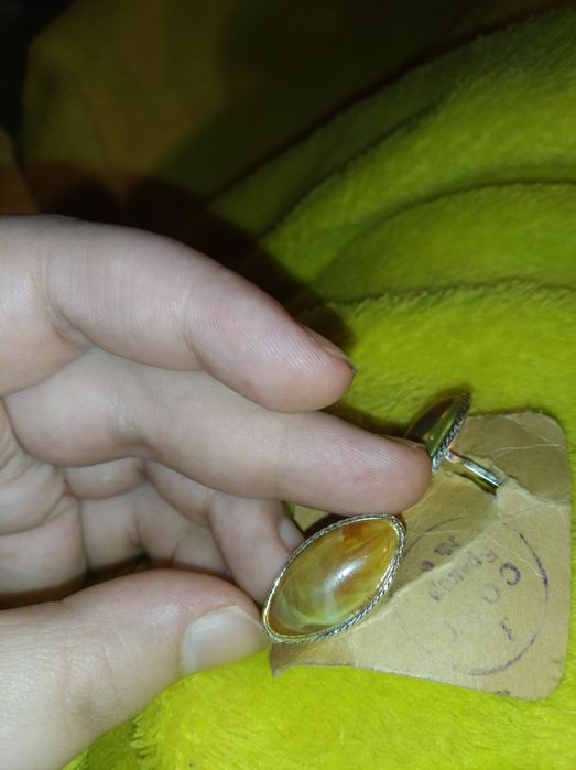 Запонки СССР с янтарём винтажные редкие жолтые с камнем овальные