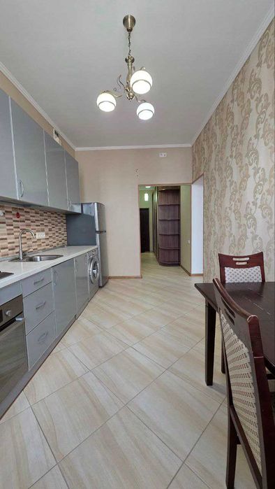 NN S4 Продам 1 комнатную квартиру новострой ремонт Гер. Харькова 131а