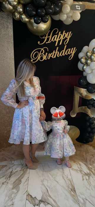 Фемелі лук мама і донечка