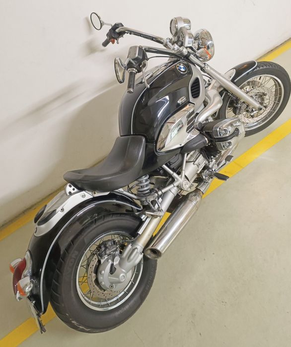 BMW R1200C James Bond