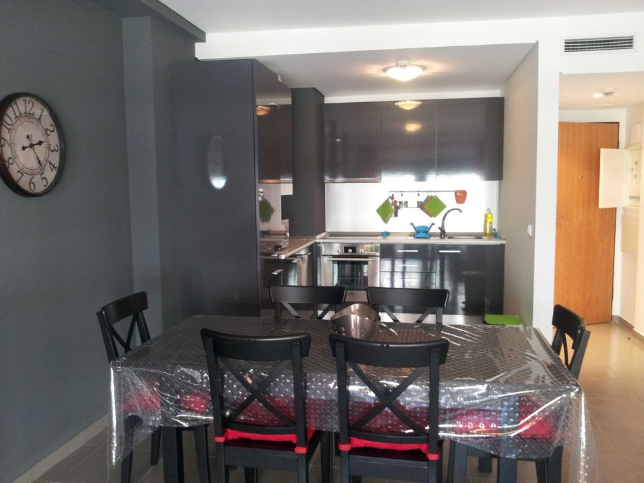 T2 FIM DE SEMANA com PISCINA AQUECIDA (c/roupas,limpeza,parqueamento)