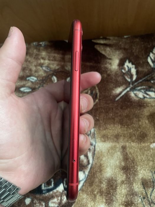 Продам Iphone 11 в гарному стані