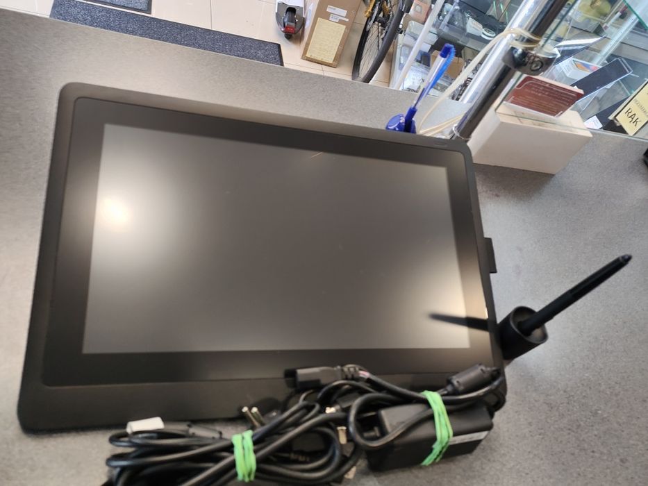 W2//Wacom/ Cintiq 16 Tablet Graficzny Piórkowy/ Szczecin