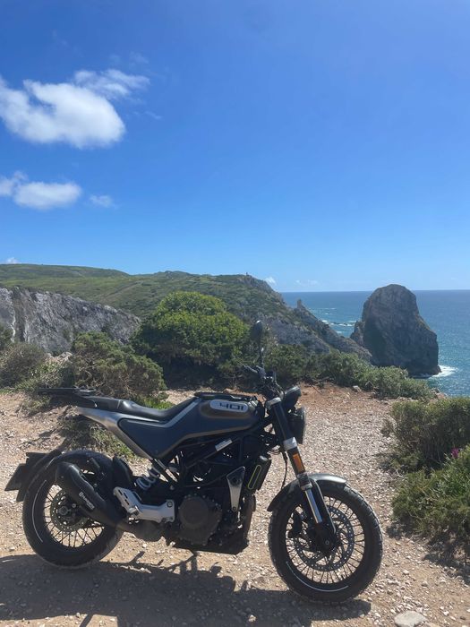 Moto scrambler - Husqvarna 401 Svartpilen 2022