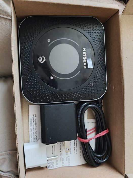 Netgear Mobile Router MR 1100