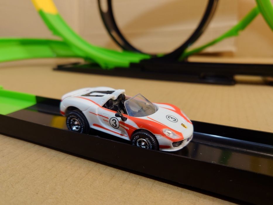 Tor wyścigowy samochodowy 4 Pętle Elastyczny 3 tory 6,90m XXL Darda