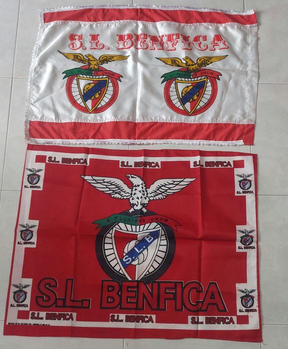 Duas bandeiras do SLBenfica