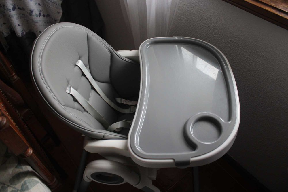 Cadeira de refeições para bébé