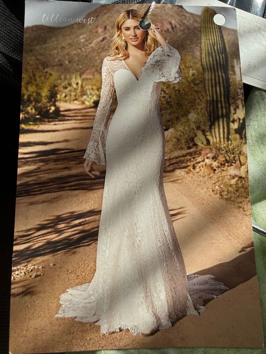 Vestido de noiva da Lillian West, comprado em 2024. Nunca usado (apenas experimentado para as provas) e ainda com as etiquetas originais.