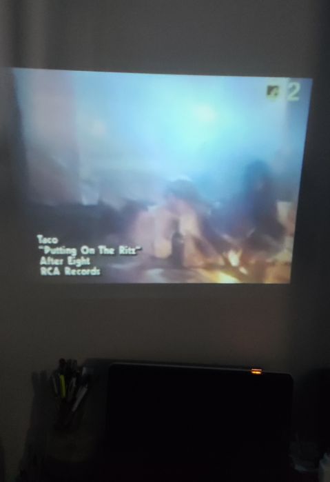 Mini projetor de video hd (NOVOS)