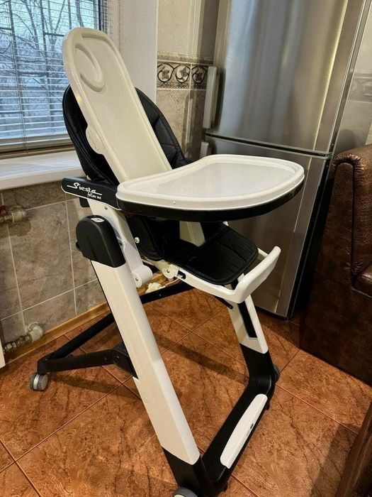 Стілець для годування Peg Perego Siesta Follow  Me