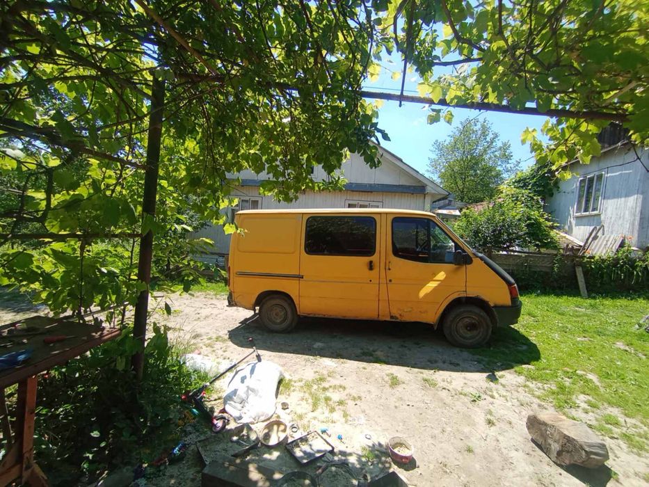 Продам форд транзит 2.0 обмін не цікавить 0980496088