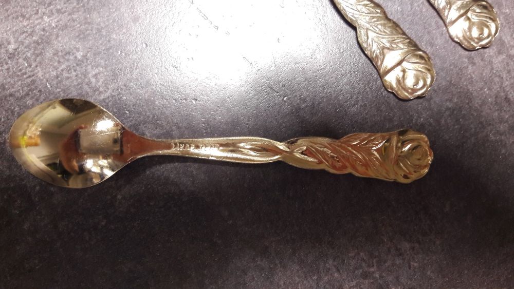 Sztućce do deseru 24 elementów