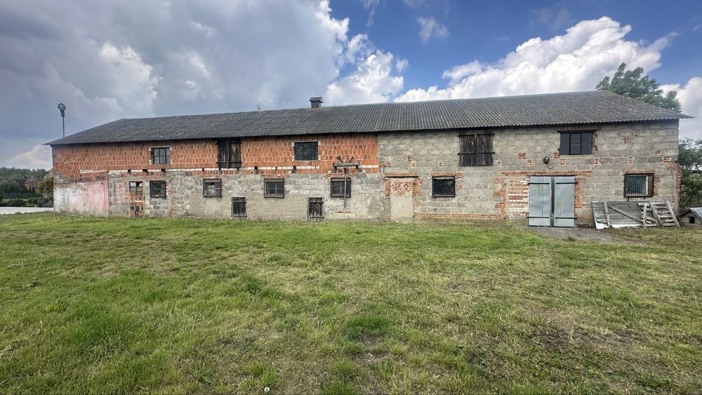 Sprzedaz budynkow gispodarczych i ziemi Karniszewo