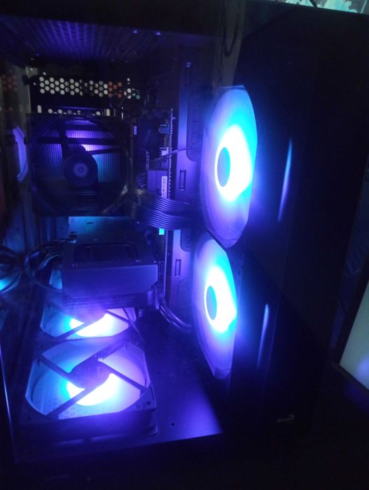 ПК, компьютер Gigabyte Radeon RX 7600 XT 16384MB, AMD Ryzen 5 7600X