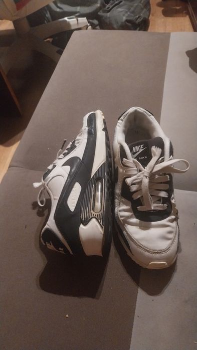Sprzedamy buty NIKE AIR MAX 90