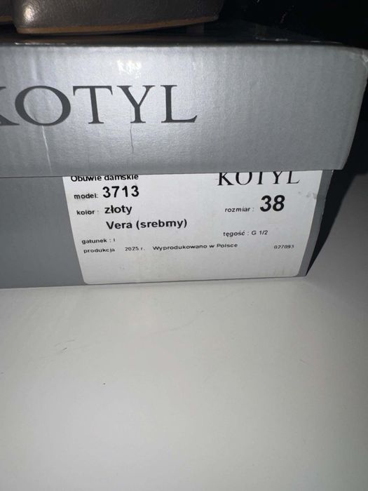 Buty ślubne kotyl