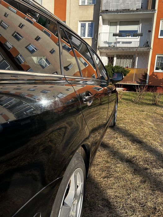 TOYOTA Avensis kombi