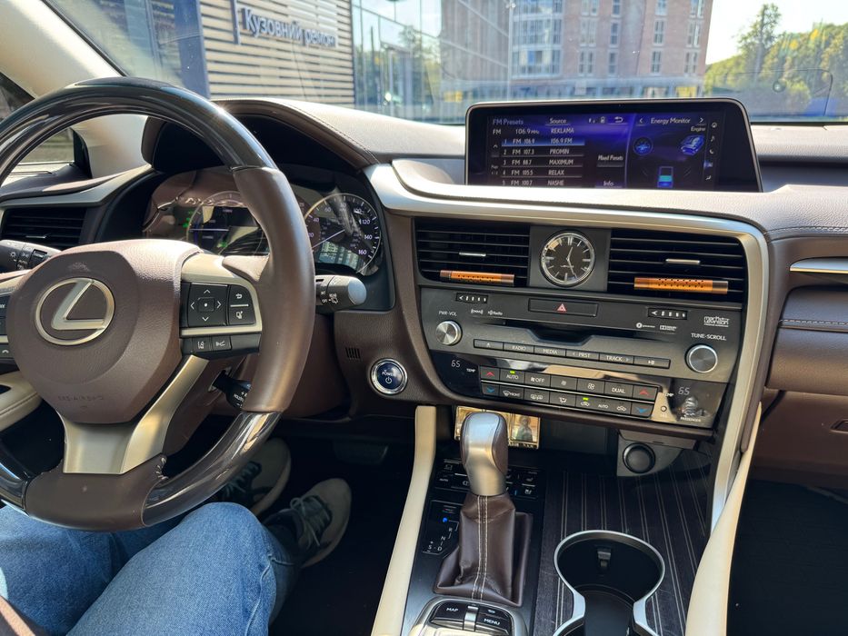 Lexus rx 450h 2019