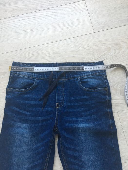 Джинси на. 152 р.