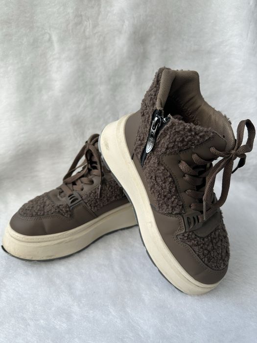 Жіночі зимові кросівки/ботинки