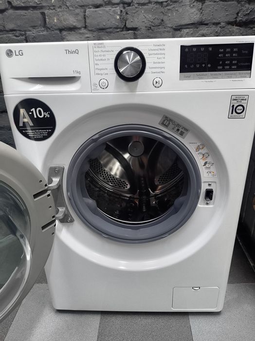 Пральна машина LG F4WR701Y на 11кг