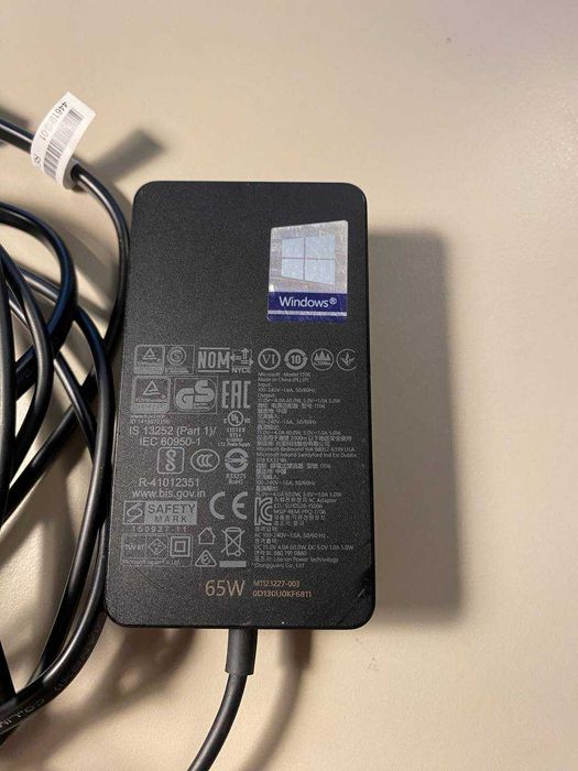 Microsoft Surface Pro 5 (1796)