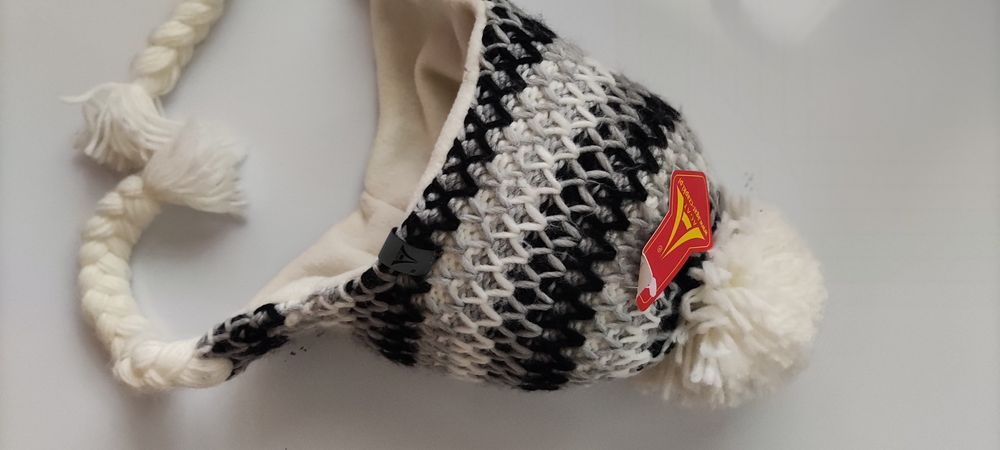 Nowa czapka marki Agat unisex r. Uniwersalny