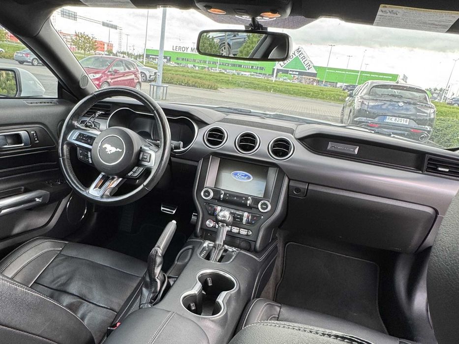 Wynajem samochodu do ślubu / sesji zdjęciowej FORD MUSTANG GT 5.0 V8