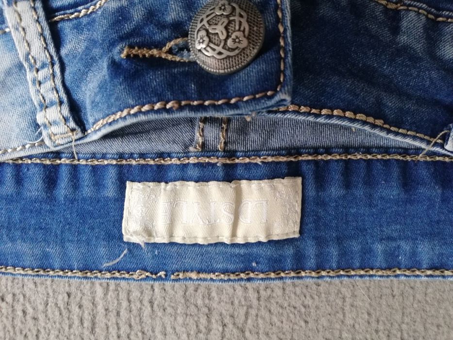 Krótkie spodenki-stan bdb+-r.36