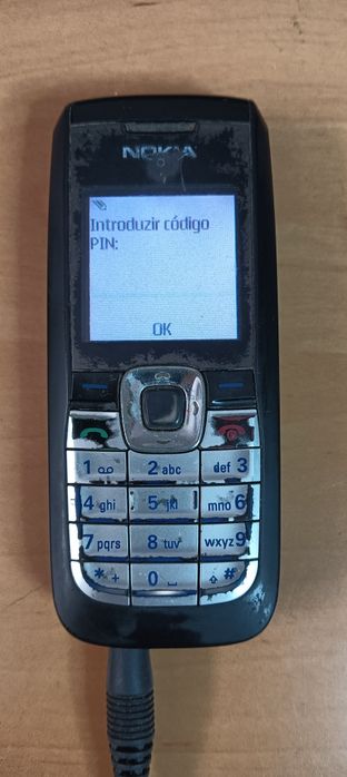 Telemóvel Nokia 2610.