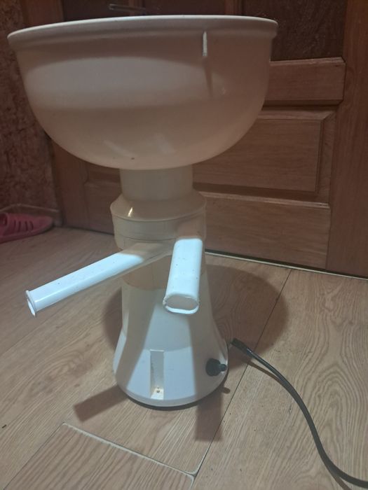 Sprzrdsm wirowkę do mleka