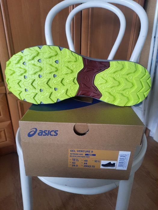 Nowe buty męskie Asics rozmiar 46