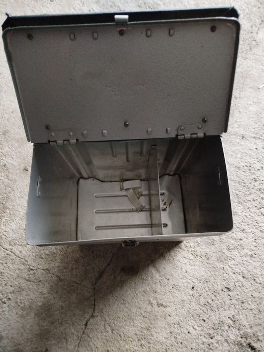 Ящик алюмінієвий для риболовлі