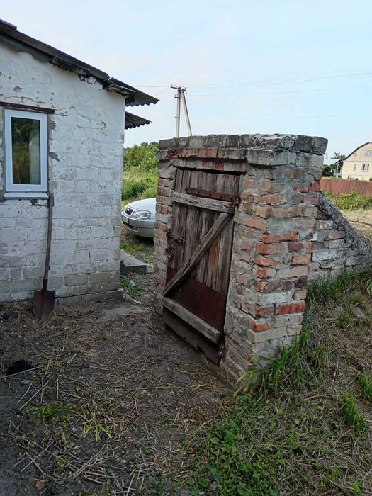 ++ Продам цегляний будинок біля м Рівне, ділянка 25 соток, гараж
